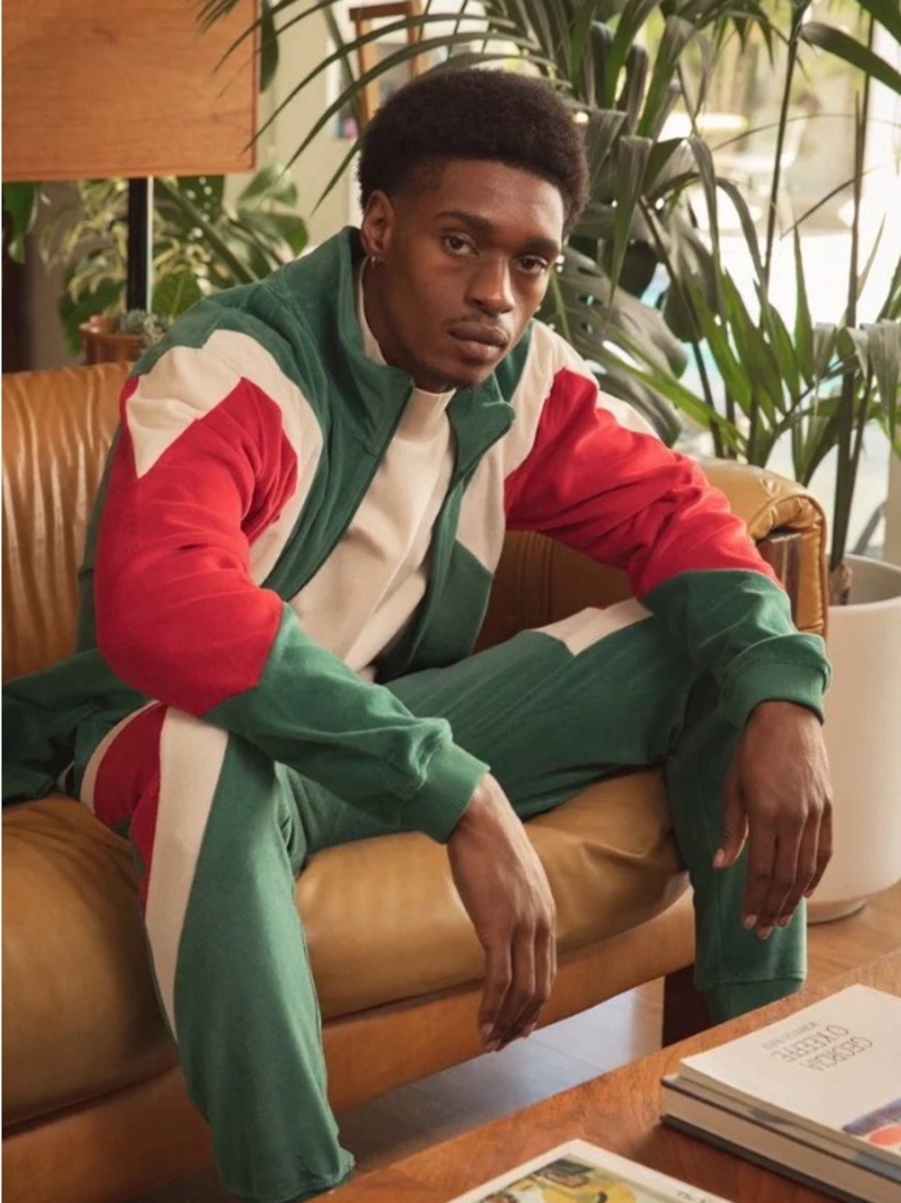 Kappa men’s Colorblock Green and Red joggers size Small